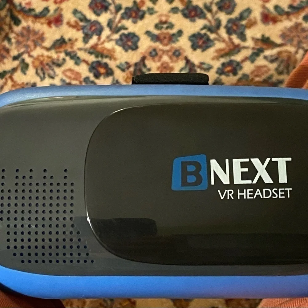 VR Headset By BNEXT Compatible With IPhone And Android Phone Models. Trippy.
